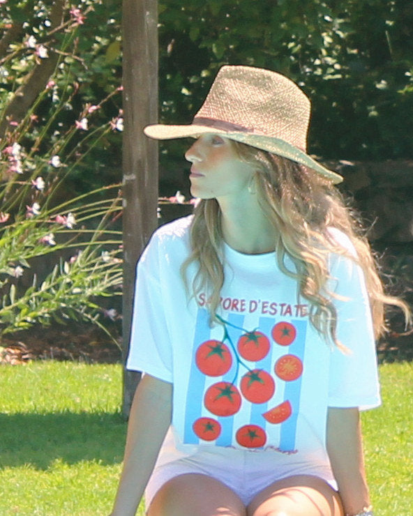 T-shirt Napoli branca, oversized com gola redonda e manga curta, vista de frente